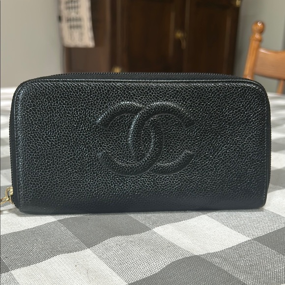 CHANEL Accessories - CHANEL Black Zippy Monogrammed Wallet